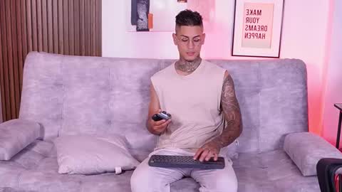 Agustin online show from March 3, 2025, 9:26 pm