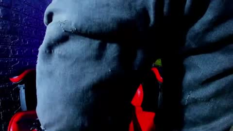 Snapshot of axell_cross2 chatting on July 1, 2026, 9:47 pm Axell Cross2 online show from July 1, 2026, 9:47 pm