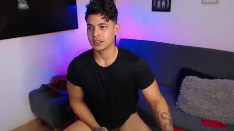 Snapshot of axell_dior chatting on September 10, 2025, 3:34 pm axell online show from September 10, 2025, 3:34 pm