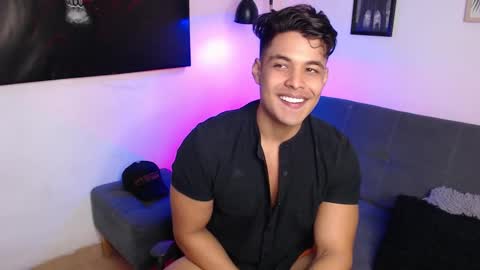 Snapshot of axell_dior chatting on October 30, 2025, 10:27 am axell online show from October 30, 2025, 10:27 am