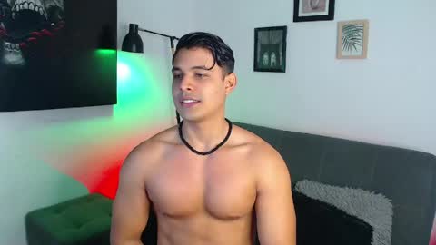Snapshot of axell_dior chatting on June 4, 2026, 9:48 am axell online show from June 4, 2026, 9:48 am