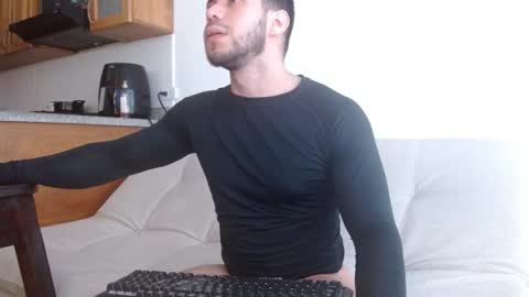 axellblue online show from March 3, 2026, 4:13 pm