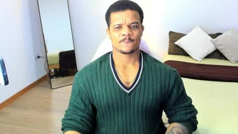 Snapshot of axelldasilva chatting on May 24, 2026, 12:37 am AXEL DA SILVA online show from May 24, 2026, 12:37 am