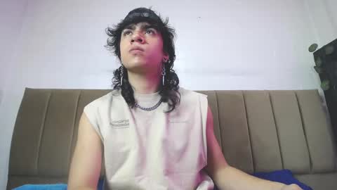 Snapshot of axellkush chatting on February 19, 2025, 3:06 am AxellKush online show from February 19, 2025, 3:06 am