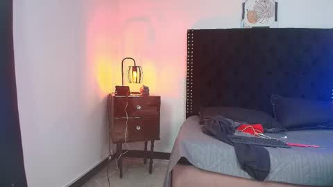 Snapshot of axellkush chatting on February 20, 2026, 12:05 pm AxellKush online show from February 20, 2026, 12:05 pm