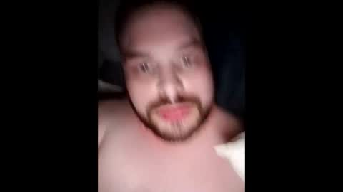 Vemfanvet online show from April 22, 2026, 2:47 am