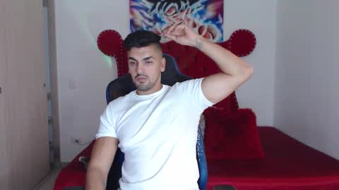 Axel online show from March 8, 2026, 2:04 am