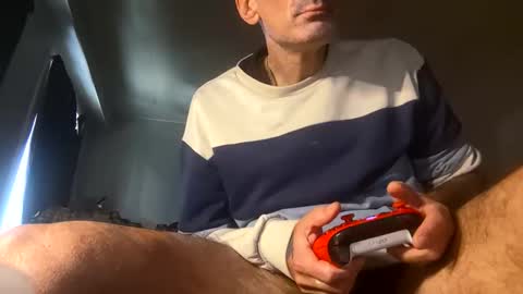 axion13 online show from November 10, 2025, 11:31 am