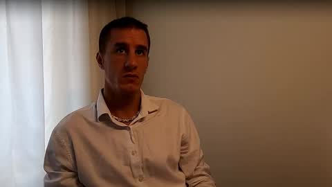 Axl online show from September 29, 2025, 12:21 pm