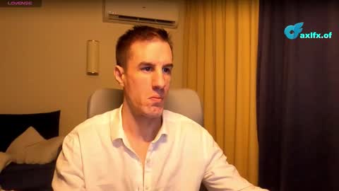 Axl online show from February 25, 2026, 2:43 am