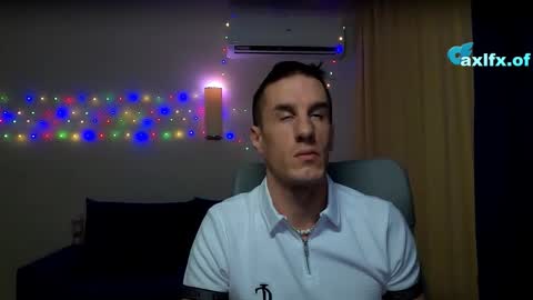 Axl online show from March 15, 2026, 2:17 am