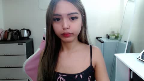 Snapshot of ayalvrs18 chatting on September 9, 2025, 1:43 pm ayalvrs18 online show from September 9, 2025, 1:43 pm