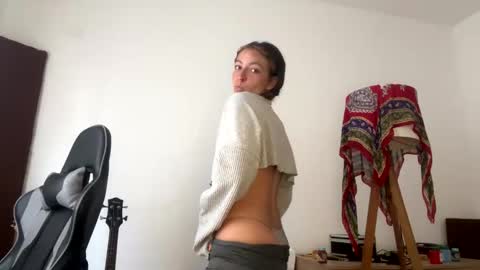 Snapshot of aycaworld chatting on March 1, 2026, 8:22 pm aycaworld online show from March 1, 2026, 8:22 pm