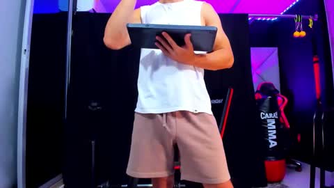 Ayden Miller online show from November 3, 2025, 12:13 am