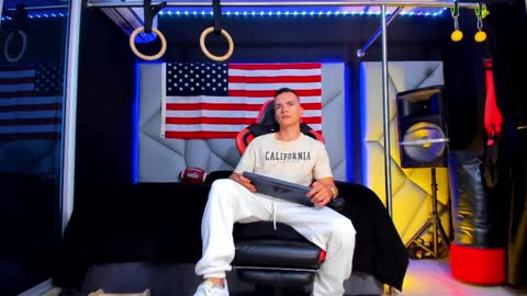 Ayden Miller online show from March 31, 2026, 2:02 am