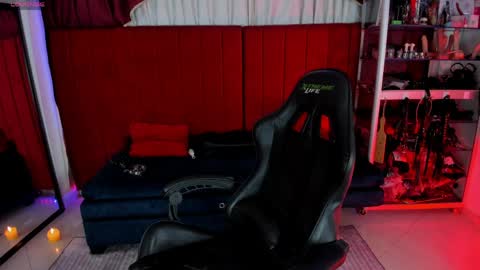 Snapshot of ayellen_bhullar chatting on April 28, 2026, 6:02 pm danna online show from April 28, 2026, 6:02 pm