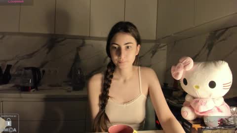 Ayesha online show from February 13, 2026, 3:08 pm