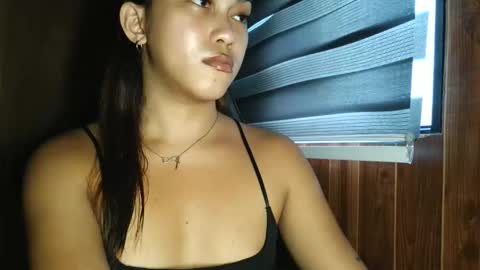 ayeshahxxx online show from November 17, 2025, 7:58 am