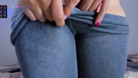 Mariana online show from October 14, 2025, 8:20 pm