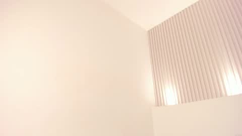 Ayla  online show from April 21, 2026, 1:42 am