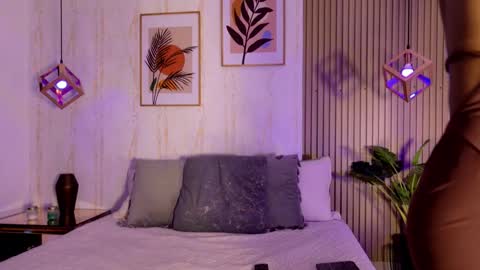 Ayleen online show from September 11, 2025, 12:05 pm