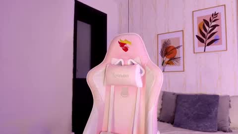 Ayleen online show from September 25, 2025, 12:31 pm