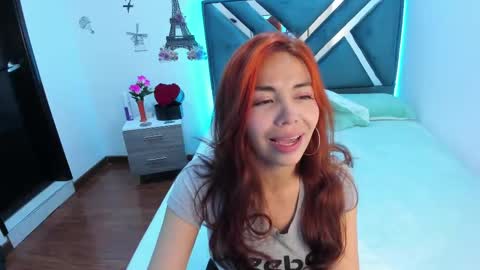 Aylin online show from September 17, 2025, 1:24 pm