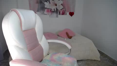Snapshot of aylin_ross_ chatting on June 29, 2026, 11:49 pm aylin_ross_ online show from June 29, 2026, 11:49 pm