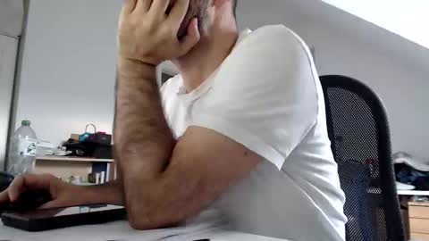 Snapshot of aylinniyerim chatting on November 26, 2025, 9:32 am aylinniyerim online show from November 26, 2025, 9:32 am