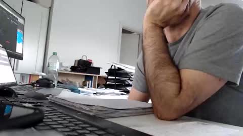 Snapshot of aylinniyerim chatting on March 10, 2026, 2:55 pm aylinniyerim online show from March 10, 2026, 2:55 pm