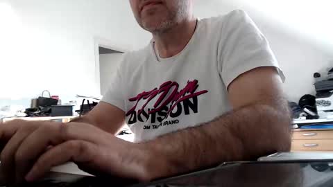 Snapshot of aylinniyerim chatting on March 19, 2026, 10:08 am aylinniyerim online show from March 19, 2026, 10:08 am