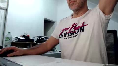 Snapshot of aylinniyerim chatting on March 22, 2026, 9:51 pm aylinniyerim online show from March 22, 2026, 9:51 pm