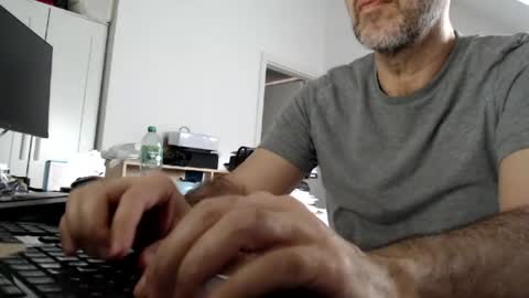 Snapshot of aylinniyerim chatting on July 26, 2026, 1:40 pm aylinniyerim online show from July 26, 2026, 1:40 pm