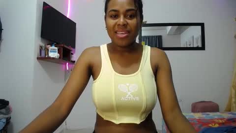 aynaraross1 online show from February 24, 2025, 4:27 am