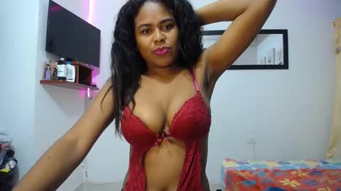 aynaraross1 online show from February 26, 2025, 4:14 am