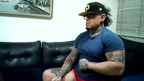 Ayrton naffah2 online show from December 30, 2024, 4:42 am