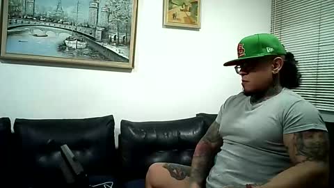 Ayrton naffah2 online show from February 13, 2026, 5:03 am