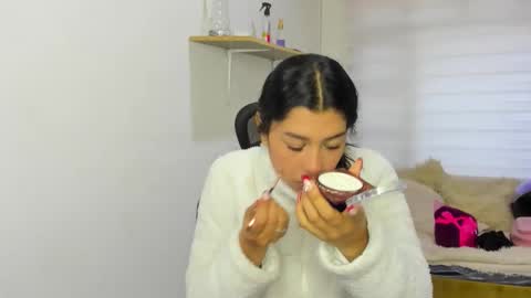 aysha_winxx online show from October 20, 2025, 11:21 am