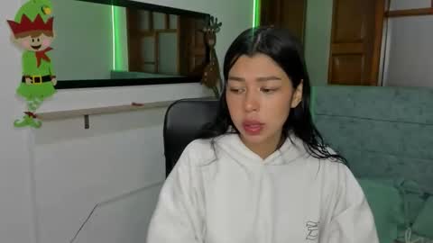 aysha_winxx online show from December 19, 2025, 3:02 am