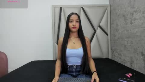 Aysheldoll online show from February 3, 2026, 11:48 am