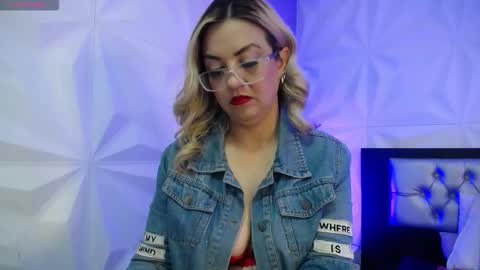 Azahara online show from February 28, 2026, 1:56 pm