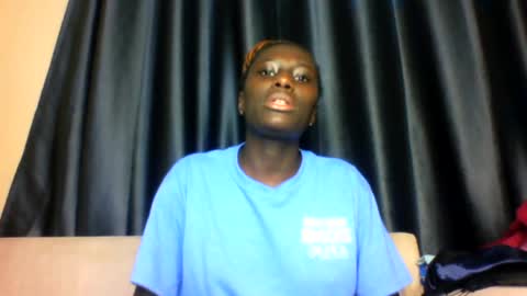 Snapshot of azaelia_iris chatting on July 19, 2026, 7:12 am azaelia_iris online show from July 19, 2026, 7:12 am