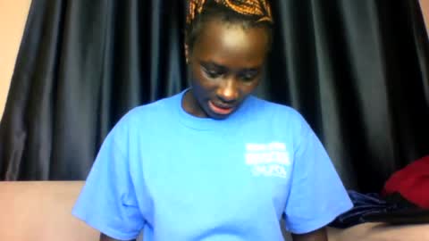 Snapshot of azaelia_iris chatting on July 27, 2026, 8:32 am azaelia_iris online show from July 27, 2026, 8:32 am