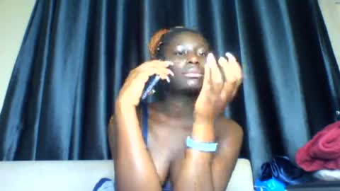 Snapshot of azaelia_iris chatting on July 28, 2026, 8:43 am azaelia_iris online show from July 28, 2026, 8:43 am