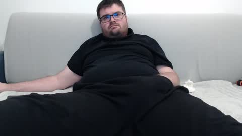 Snapshot of azer912 chatting on December 2, 2024, 10:01 pm Azer online show from December 2, 2024, 10:01 pm