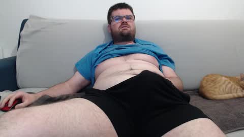 Snapshot of azer912 chatting on October 28, 2025, 9:50 pm Azer online show from October 28, 2025, 9:50 pm