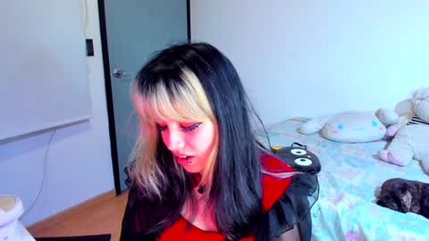 Azu Moure online show from December 30, 2024, 12:54 am