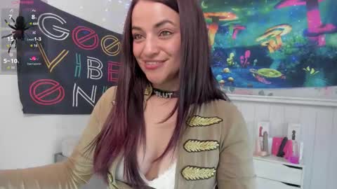 Azucena R online show from September 18, 2025, 2:30 pm