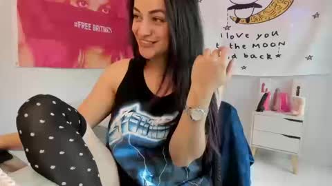 Snapshot of azucenaxxxgp chatting on October 15, 2025, 2:50 pm Azucena R online show from October 15, 2025, 2:50 pm