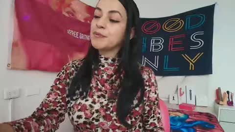 Snapshot of azucenaxxxgp chatting on March 31, 2026, 2:28 pm Azucena R online show from March 31, 2026, 2:28 pm